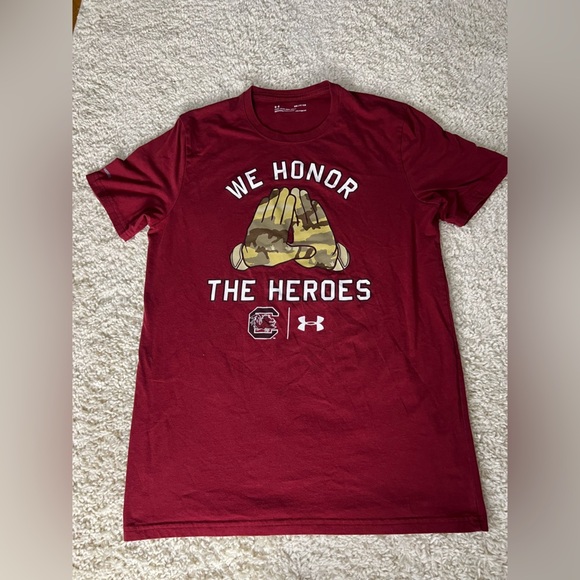 Men’s Small Gamecock Under Armour Military Appreciation Tee - Picture 1 of 5